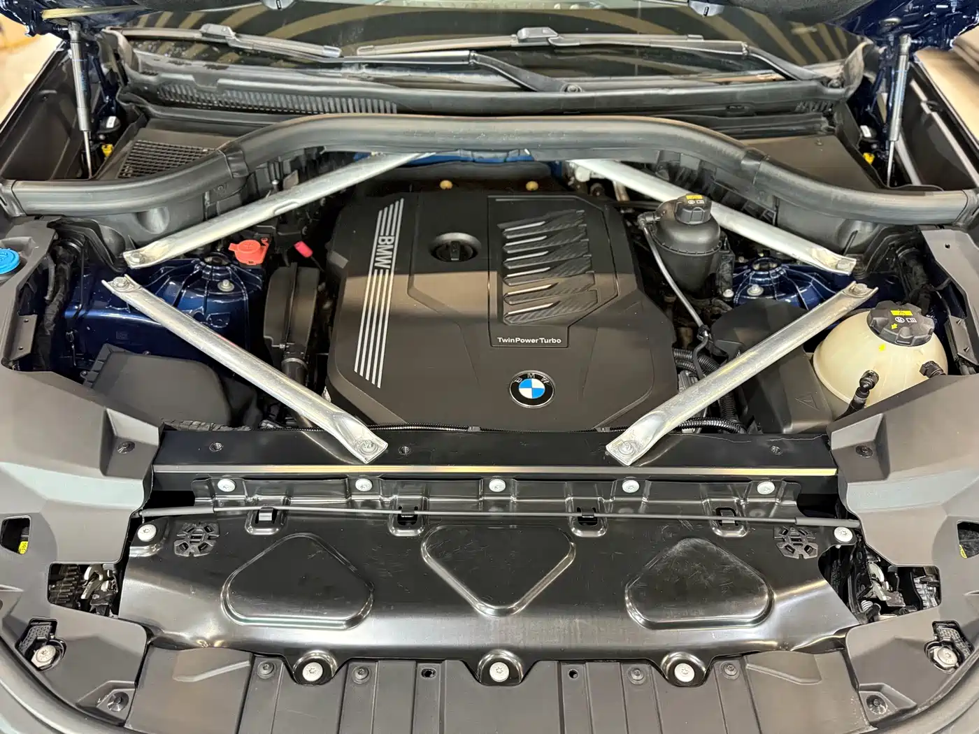 BMW X5 (Import) 2019 xDrive40i Exclusive M Sport Package фото 28
