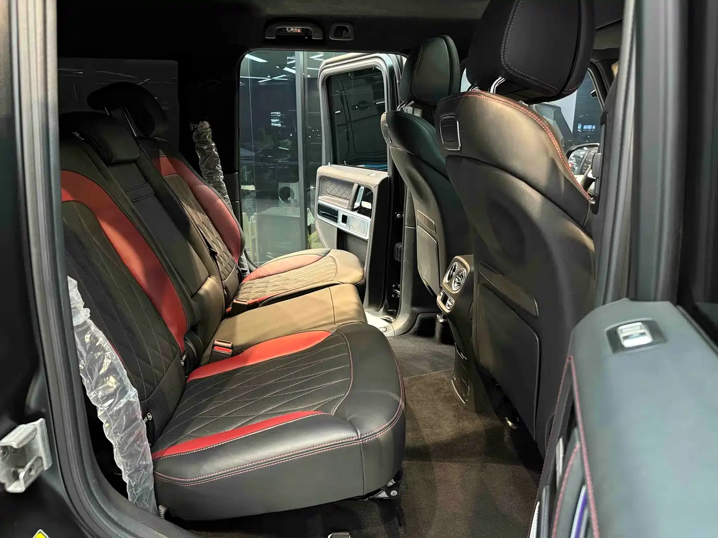 Mercedes-Benz G-Class 2023 G 500 фото 16
