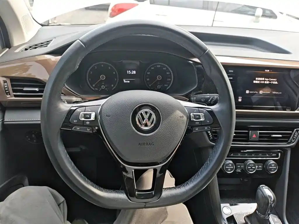 Volkswagen Tharu 2020 330TSI 4WD Luxury Edition China VI фото 11