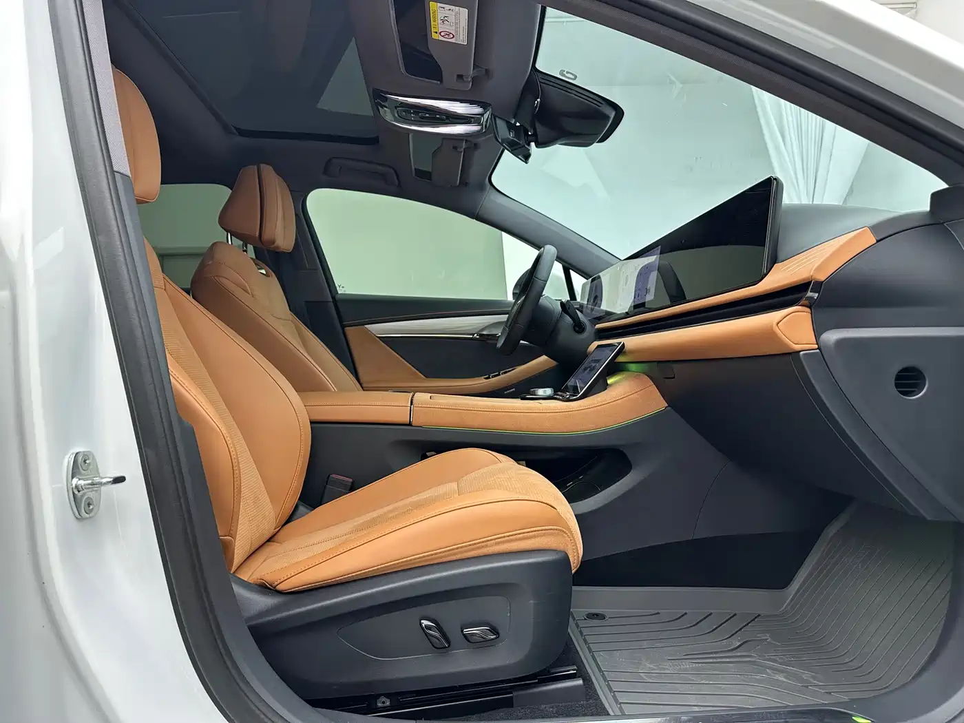 Voyah Auto VOYAH Zhuiguang 2024 PHEV AWD Ultra Long Range Flagship фото 12