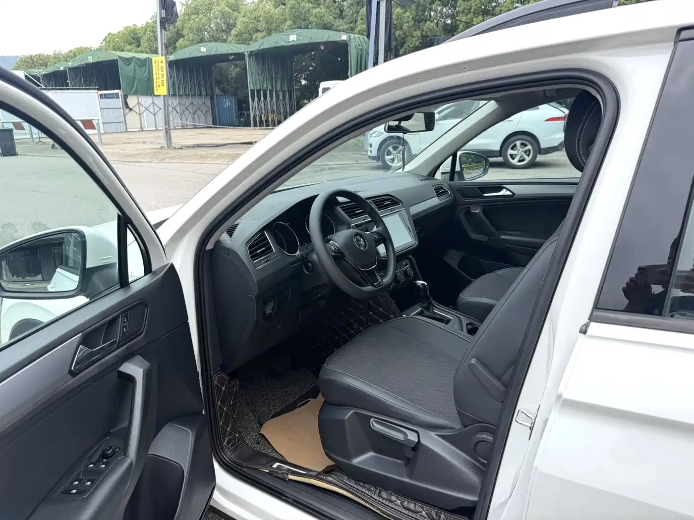 Volkswagen Tiguan L 2018 330TSI Automatic 2WD Trend Edition фото 6