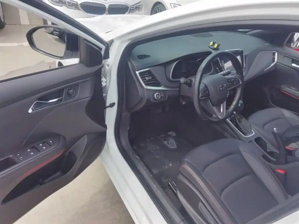 Chevrolet Monza 2022 Mild Hybrid RS 330T Automatic Comfort Edition фото 16