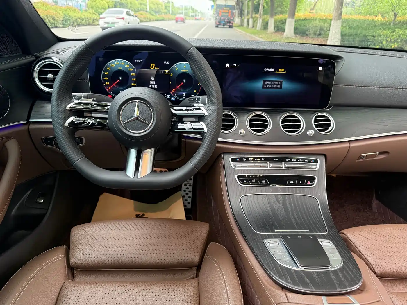 Mercedes-Benz E-Class 2023 Facelift E 260 L Sport фото 12