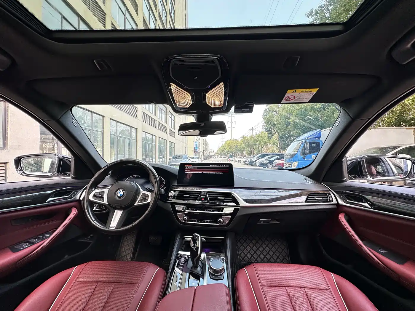 BMW 5 Series 2022 525Li M Sport Package фото 6