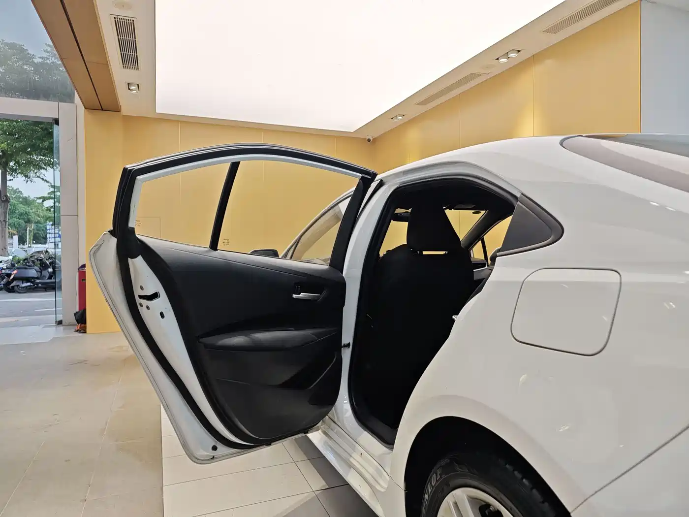 Toyota Levin 2022 TNGA 1.5L CVT Progressive Edition фото 21