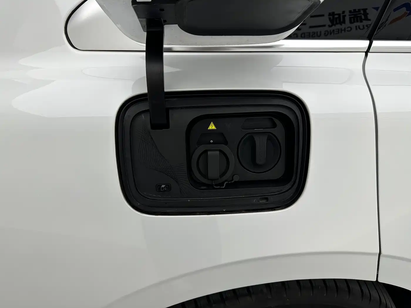 Voyah Auto VOYAH Zhuiguang 2024 PHEV AWD Ultra Long Range Flagship фото 28
