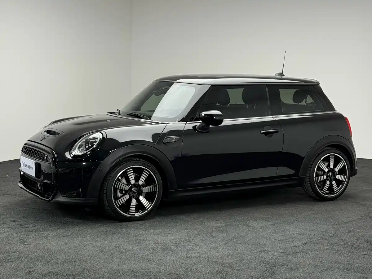 MINI 2023 2.0T COOPER S Artist фото 8