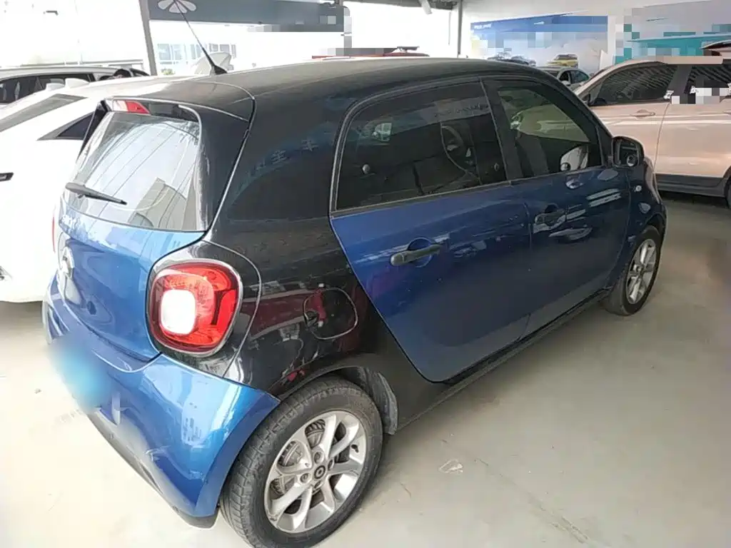 smart forfour 2019 2018 1.0L 52kW Agile Edition