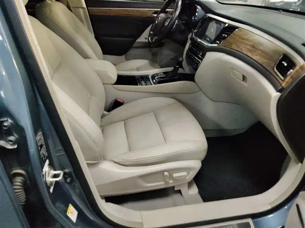 GAC Trumpchi Trumpchi GS8 2017 320T 2WD Luxury Smart Connect (7-seater) фото 19