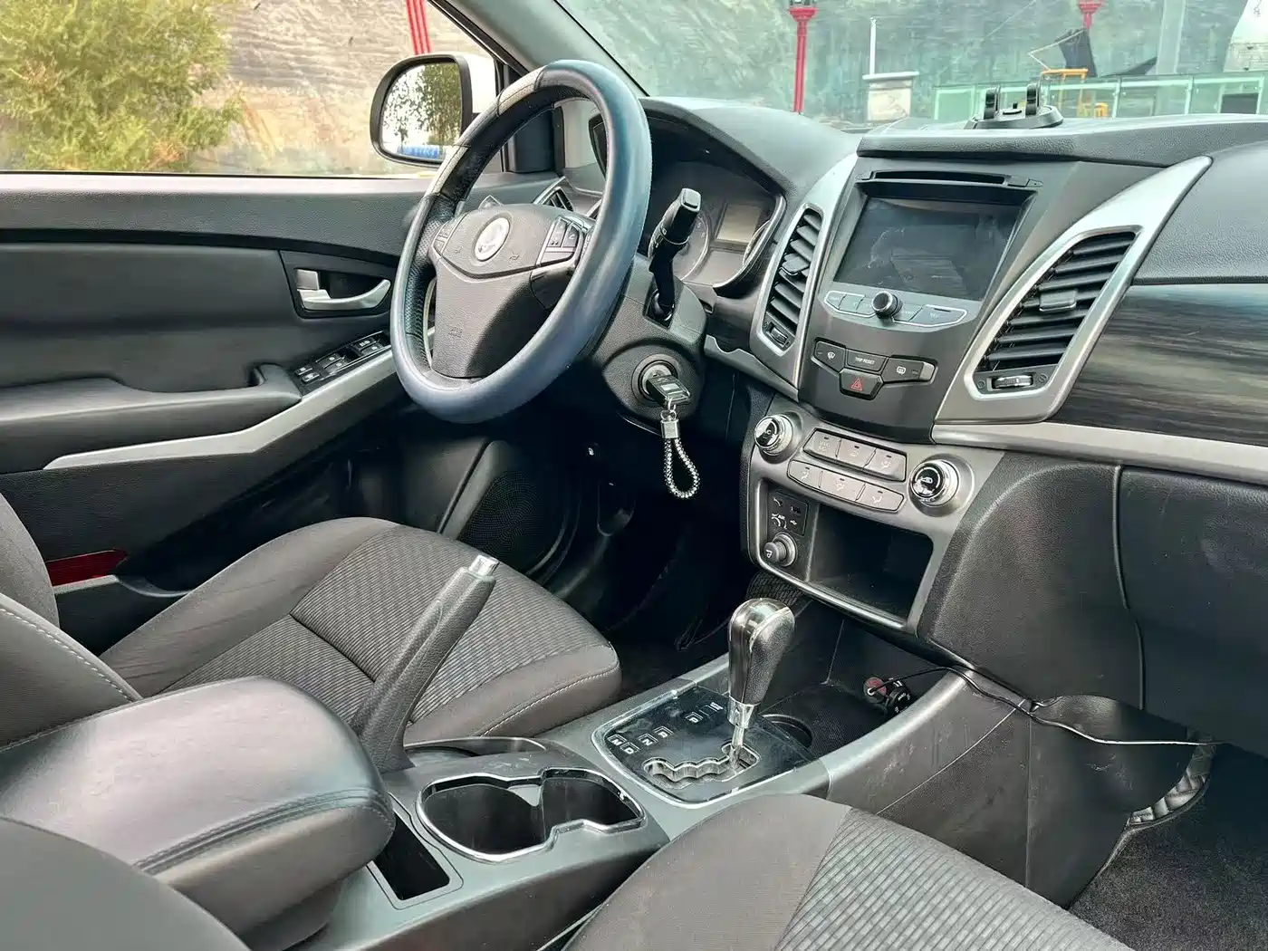 SsangYong Korando 2014 2014 2.0L Gasoline 2WD Automatic Luxury Navigation Edition