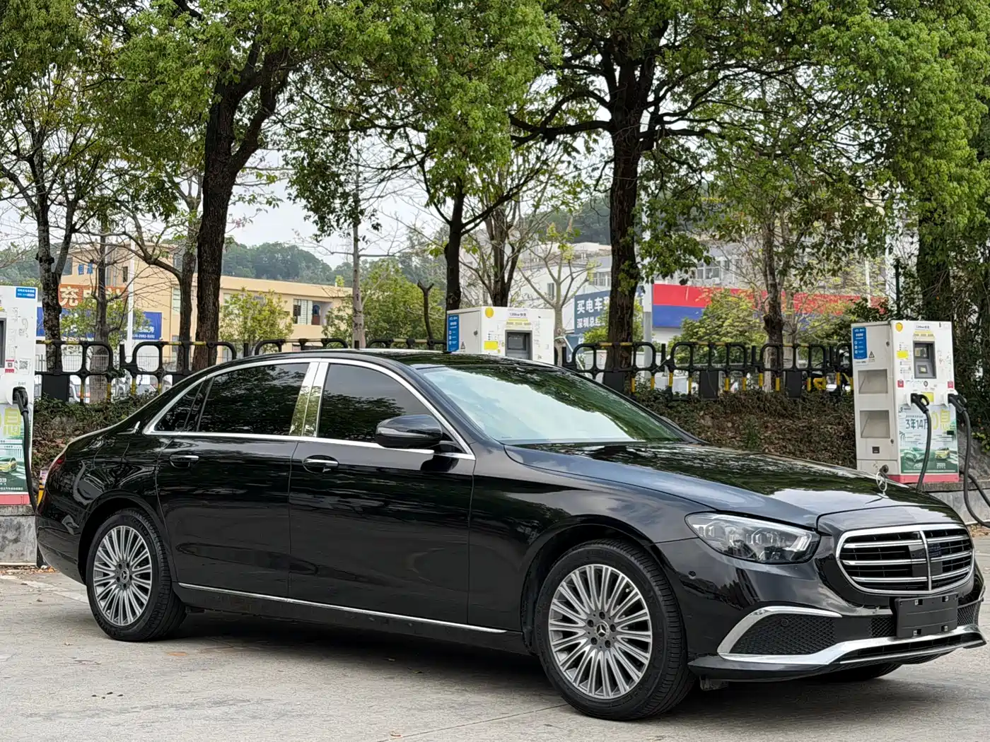 Mercedes-Benz E-Class 2021 E 300 L Premium фото 3