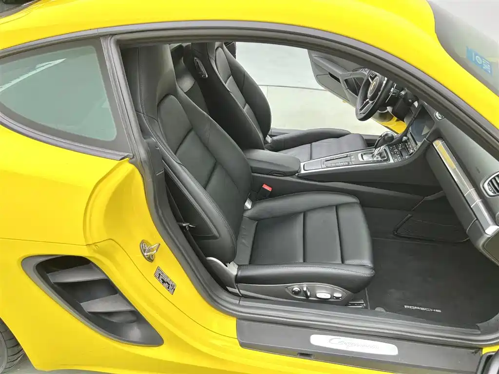 Porsche 718 2016 Cayman 2.0T фото 8
