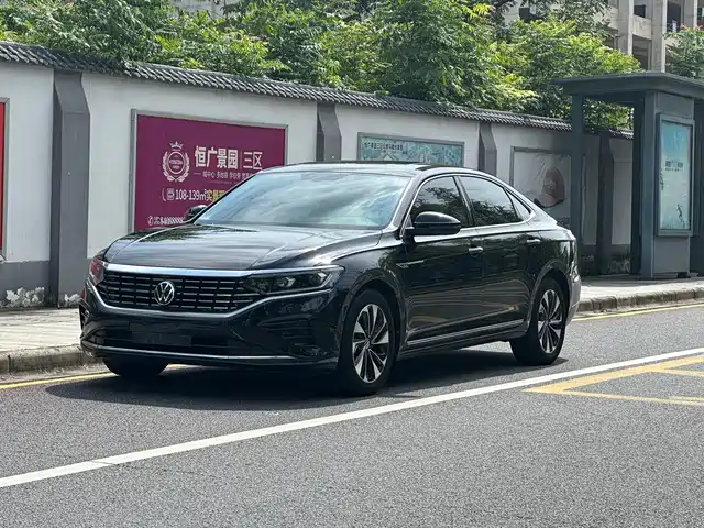 Volkswagen Passat 2022