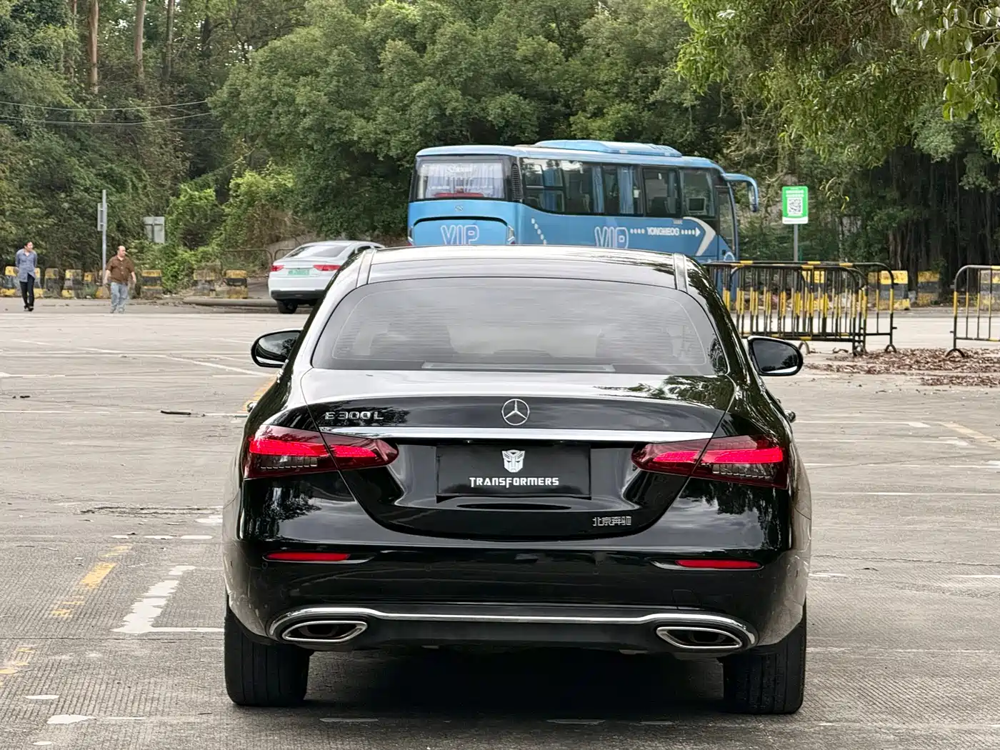Mercedes-Benz E-Class 2023 E 300 L Luxury фото 4