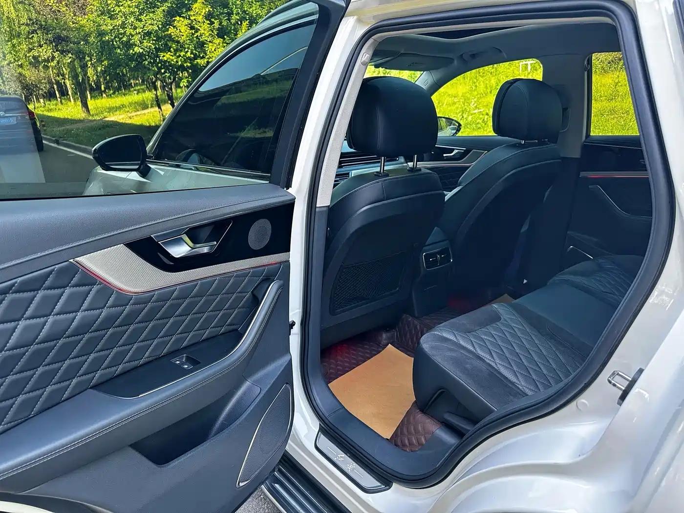 Hongqi HS5 2019 2.0T Smart Connect Enjoy 4WD Edition фото 12