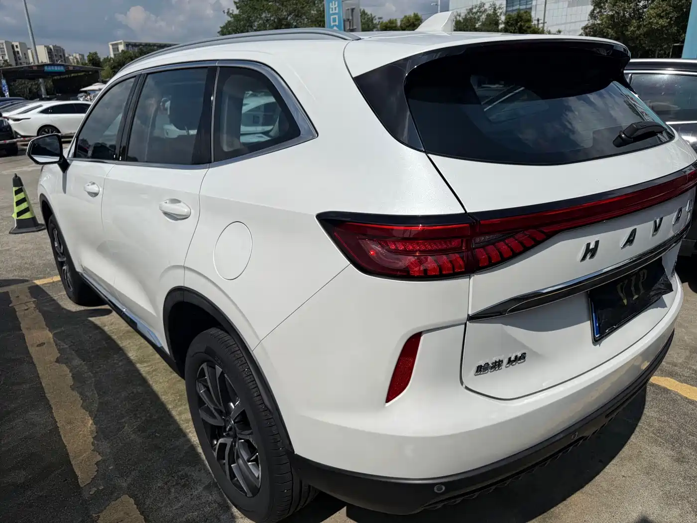 Photo 14 - Haval H6