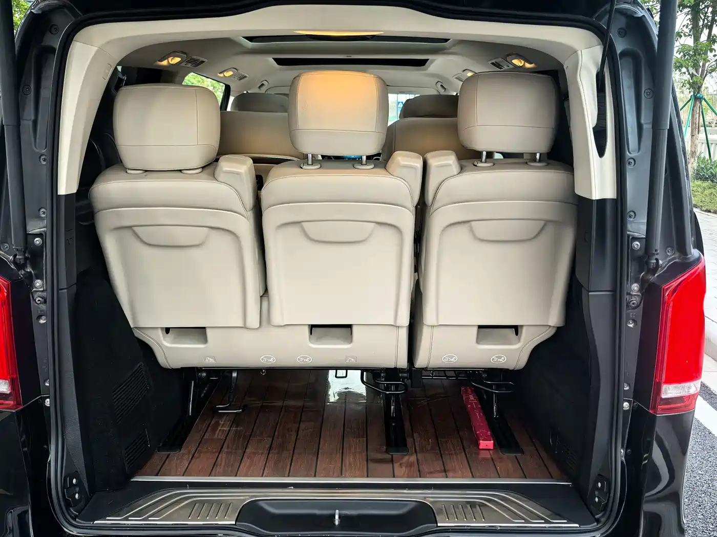 Mercedes-Benz V-Class 2021 V 260 Pilot Edition фото 17