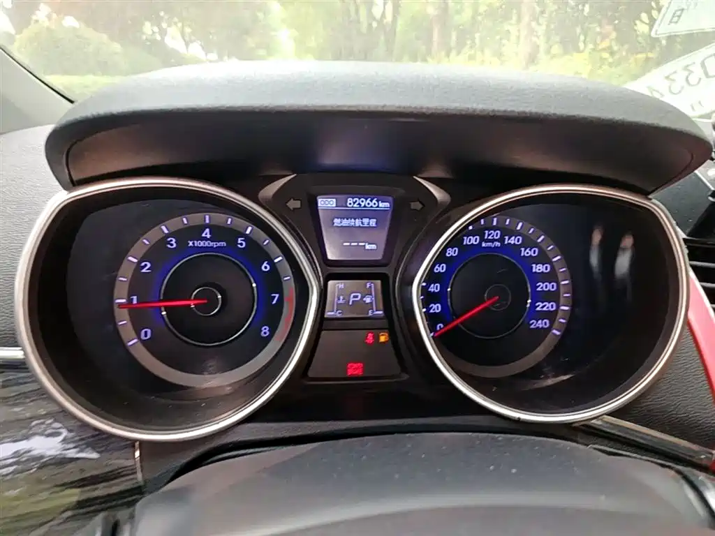 Hyundai Langdong 2016 1.6L Automatic Premium Edition фото 12