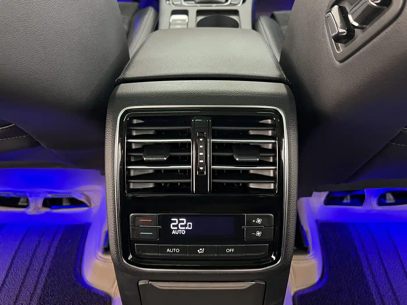Volkswagen Magotan 2017 330TSI DSG Luxury фото 14