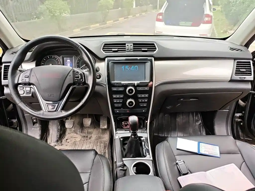 Haval H2 2015 2014 1.5T Manual 2WD Elite Edition