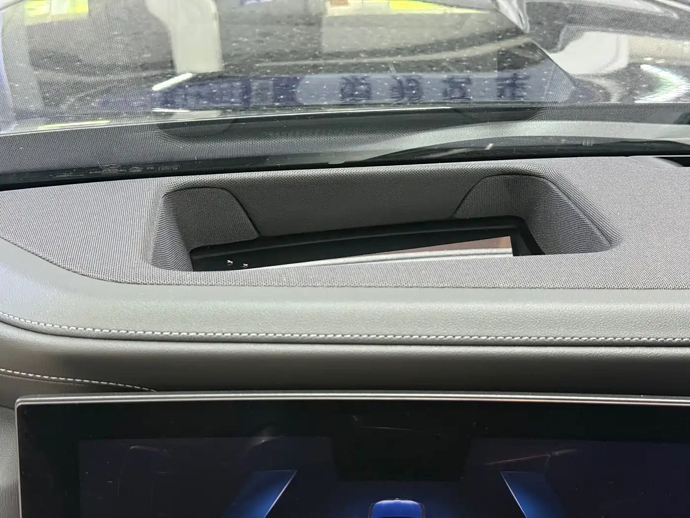 BMW 7 Series 2023 Model 740Li Leading M Sport Package фото 10
