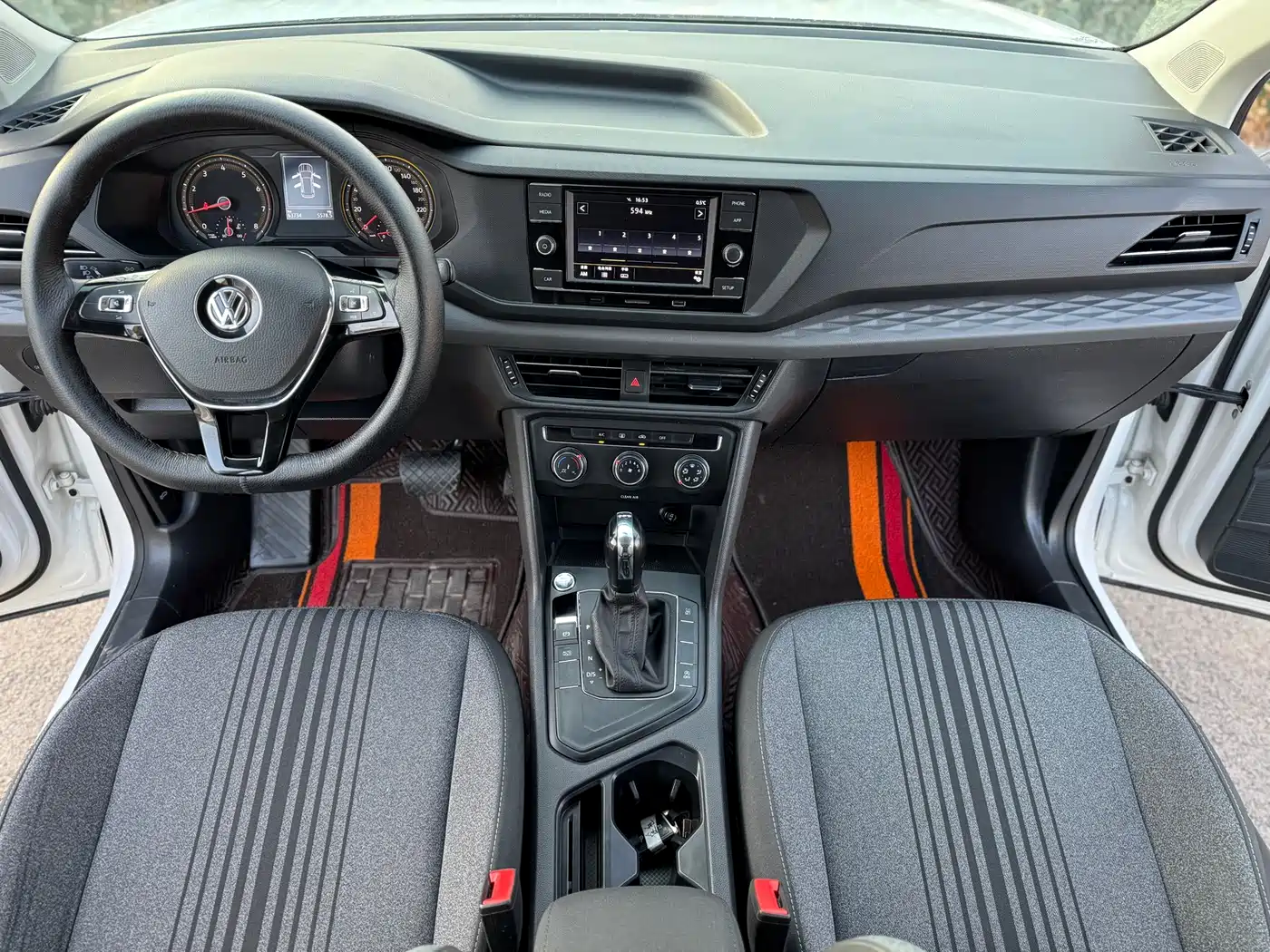Volkswagen Tharu 2020 280TSI 2WD Trend Edition China VI фото 5