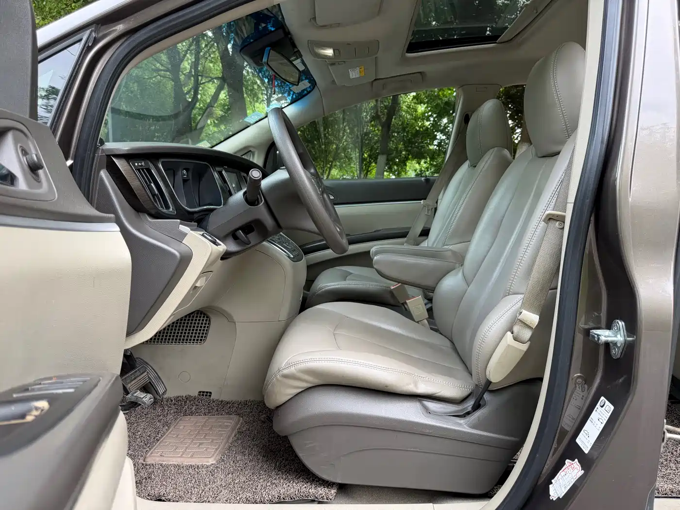 Buick GL8 2013 2.4L CT Luxury Business Comfort Edition фото 16