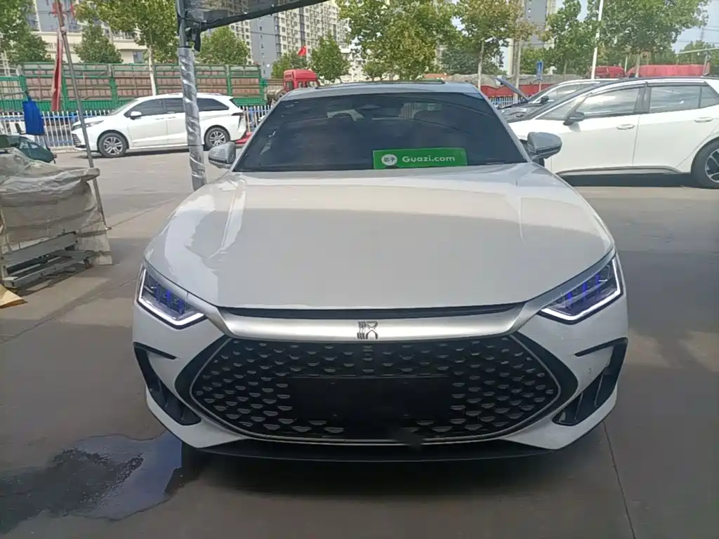 Фото 3 - BYD Han