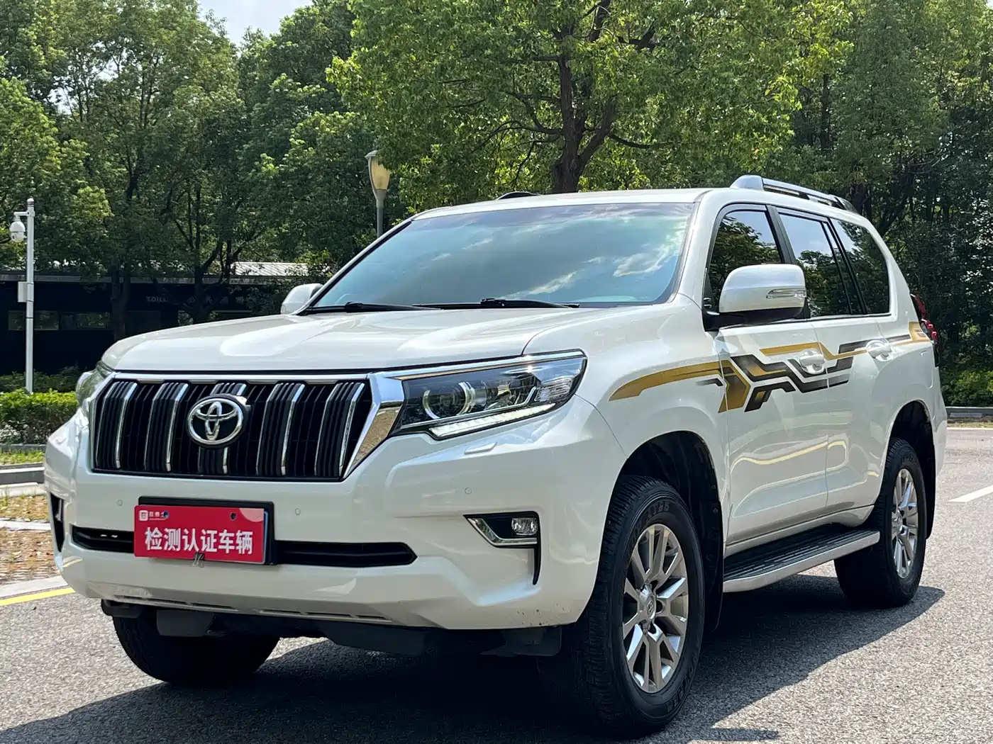 Toyota Prado 2018 3.5L Automatic TX-L Rear-mounted Spare Tire