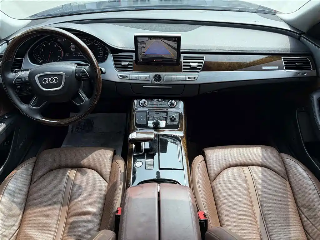 Audi A8 2014 A8L 45 TFSI quattro Exclusive фото 6