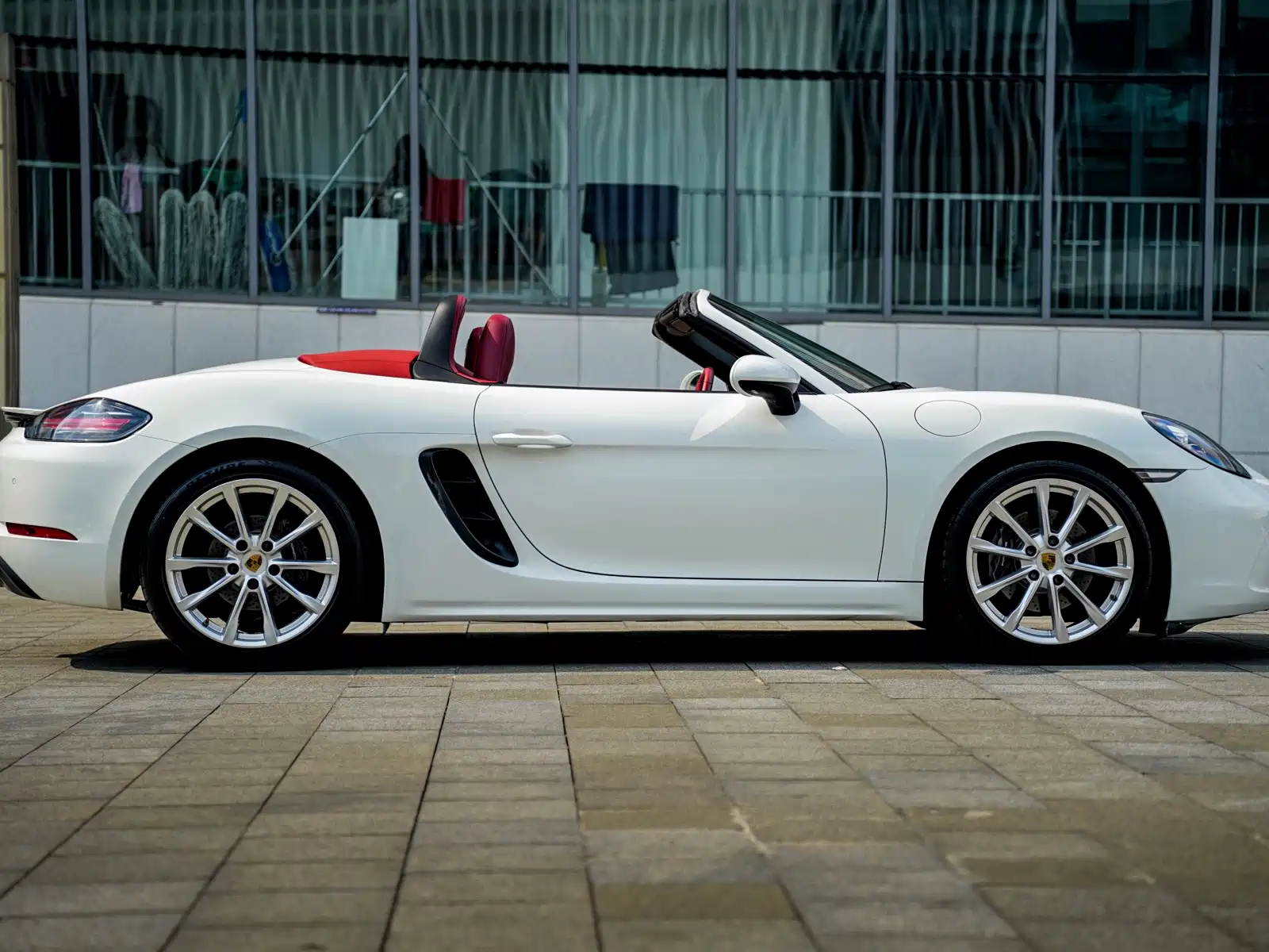 صورة 16 - Porsche 718