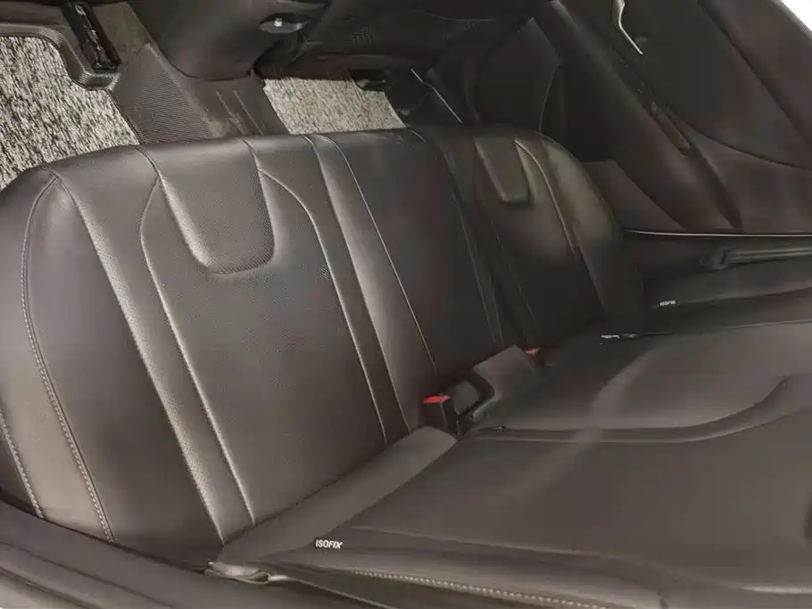 Hyundai Elantra 2021 1.5L CVT LUX Premium Edition фото 11