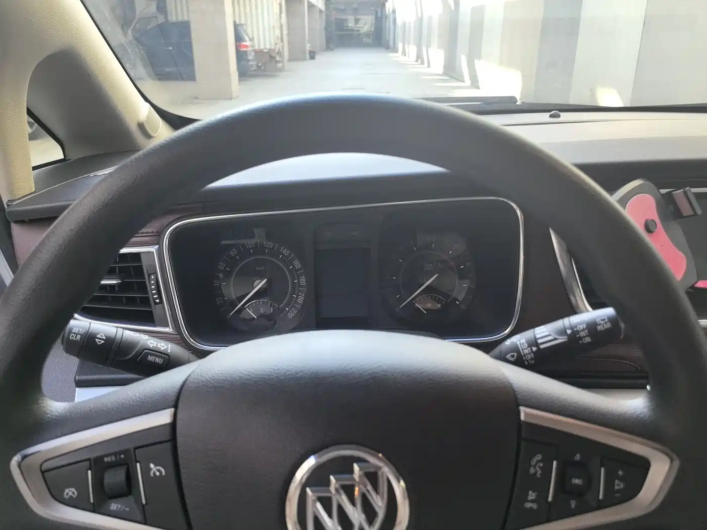 Buick GL8 2017 25S Luxury China V фото 6