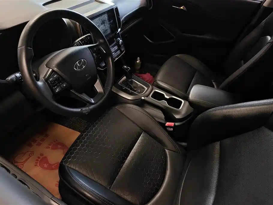 Hyundai Beijing Hyundai ix35 2018 2.0L Automatic 2WD Zhiyong·Enjoyment Edition фото 9