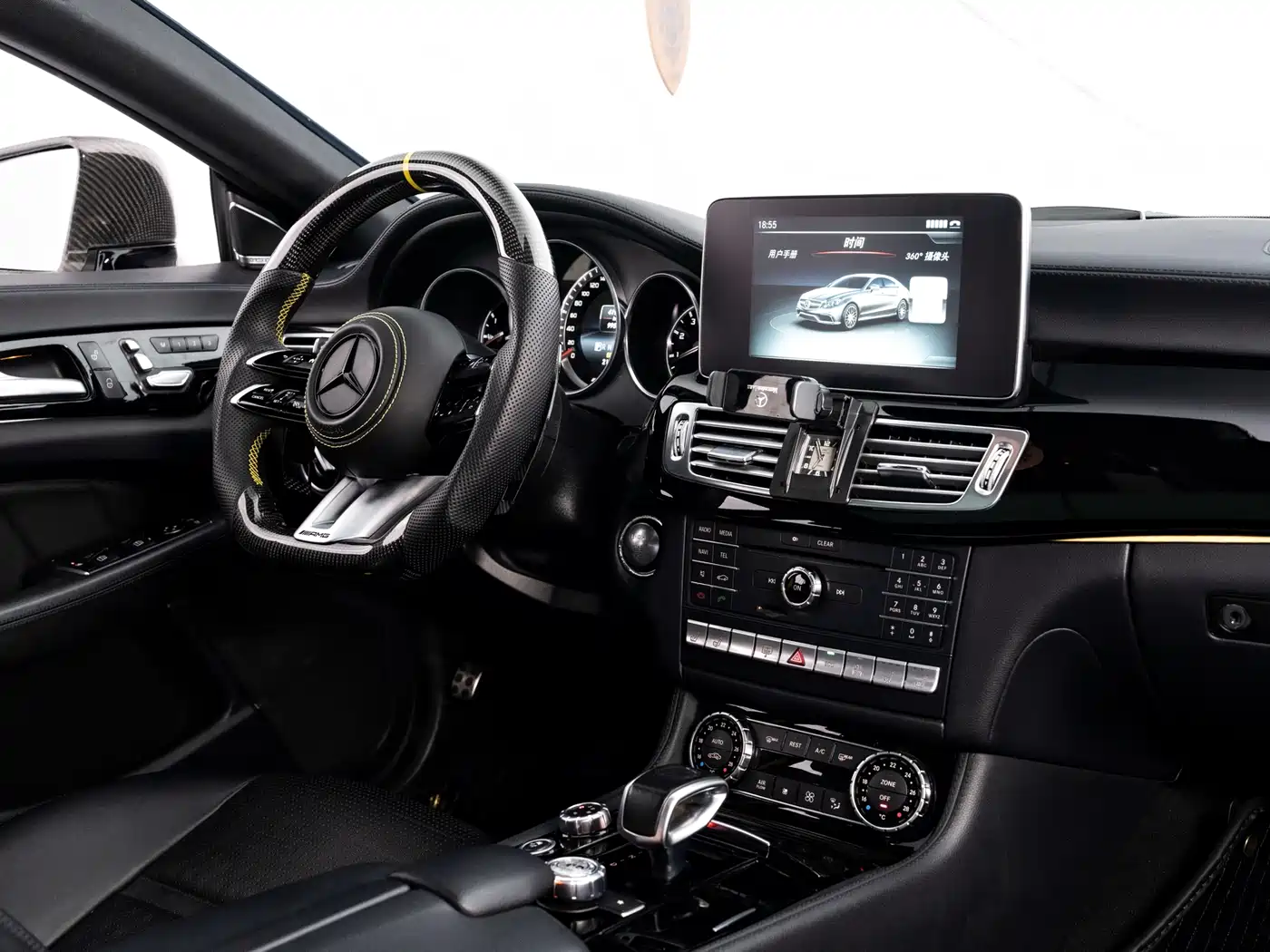 Mercedes-Benz CLS AMG 2015 AMG CLS 63 4MATIC фото 25