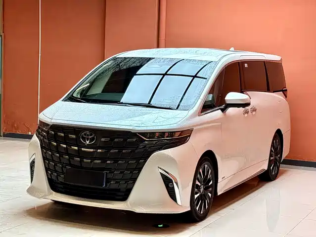 Toyota Alphard 2023