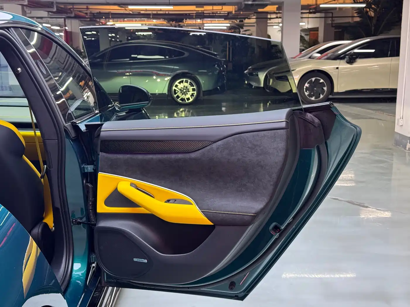 XIAOMI CAR XIAOMI SU7 ULTRA