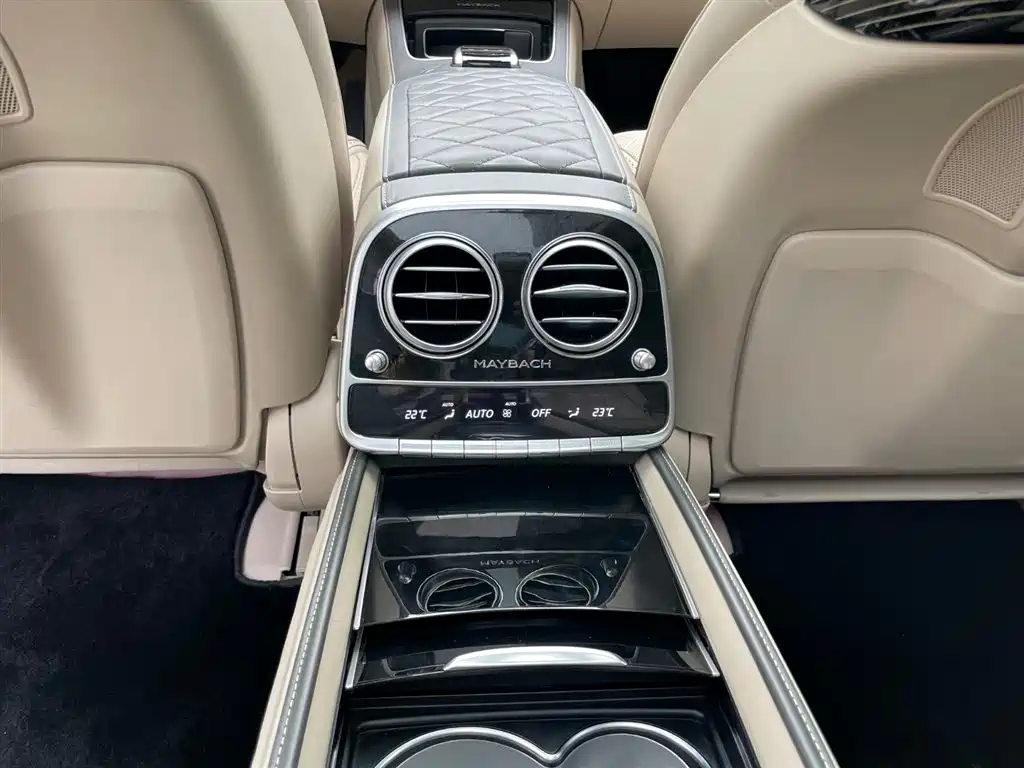 Mercedes-Benz Maybach S-Class 2018 Model S 680 фото 16