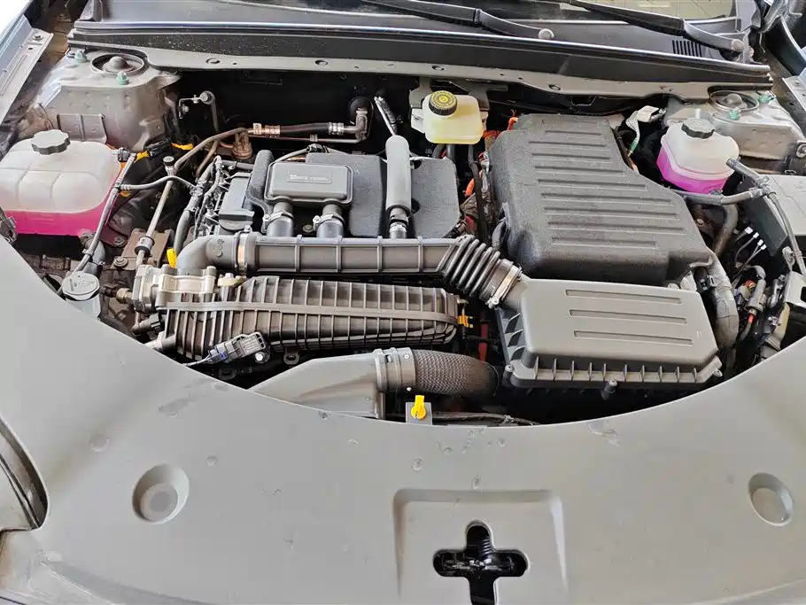 BYD Qin PLUS 2026 DM-i Smart Edition 128KM Progressive фото 9