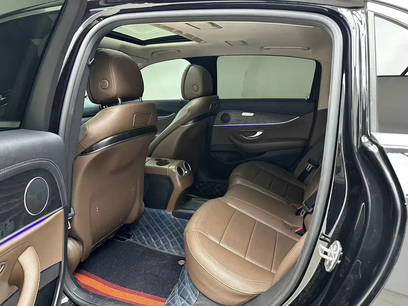 Mercedes-Benz E-Class 2019 E 200 L Sport фото 11