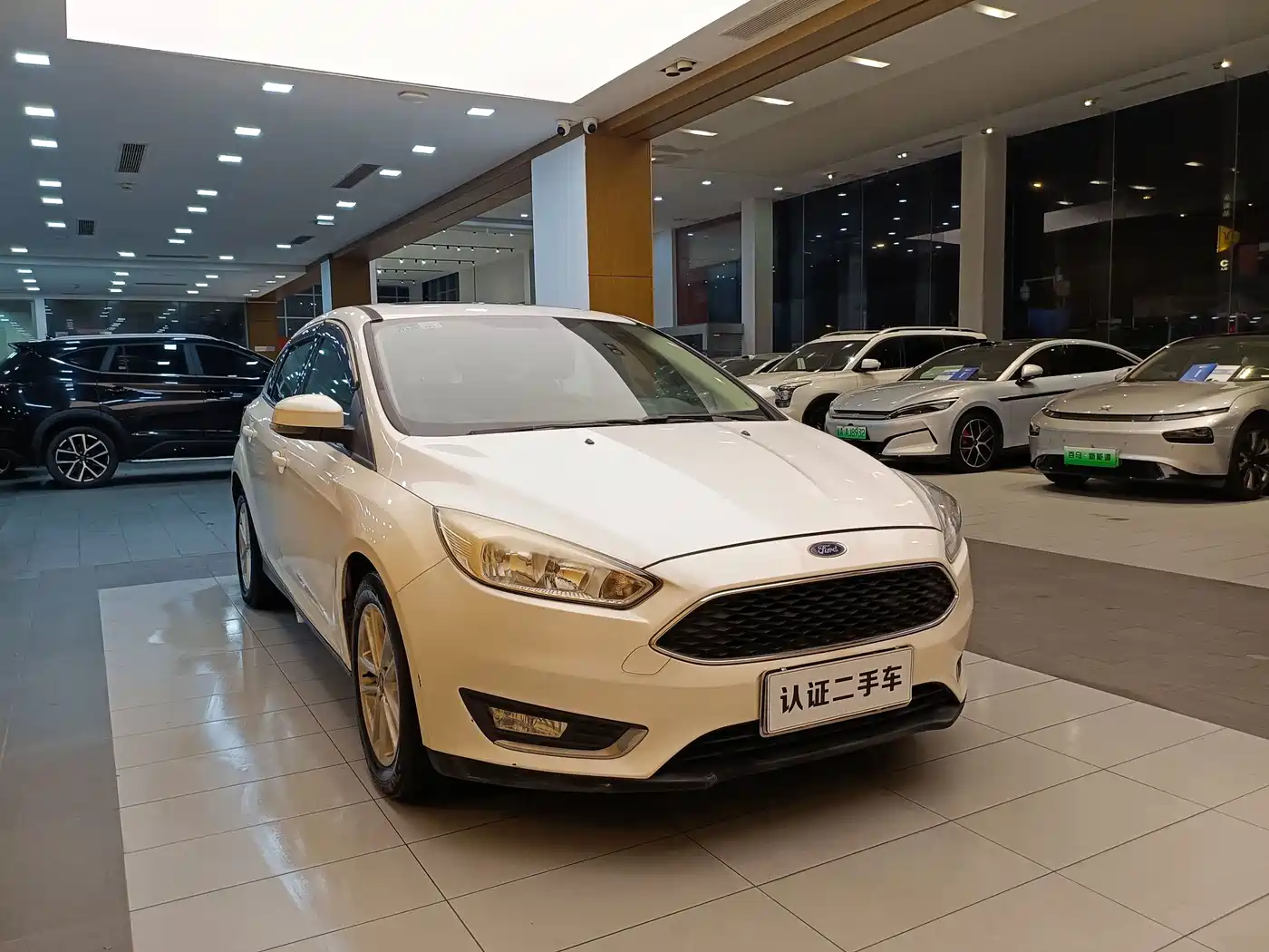 Фото 4 - Ford Focus