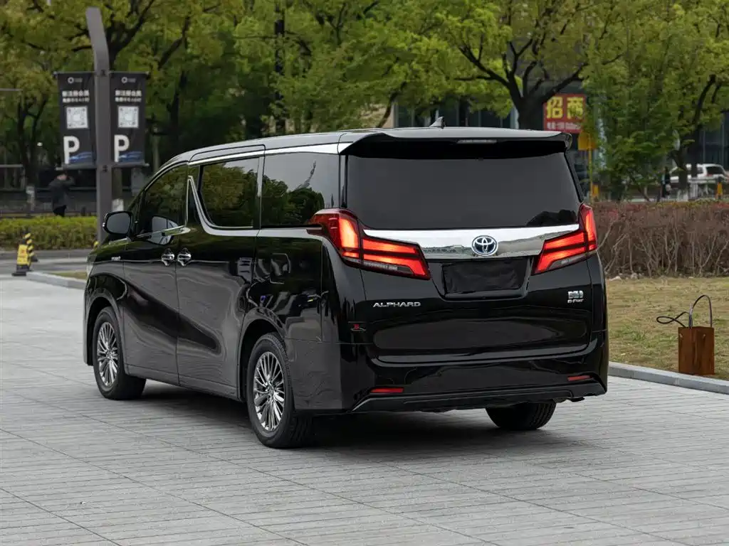 Toyota Alphard 2021 Hybrid 2.5L Luxury фото 6