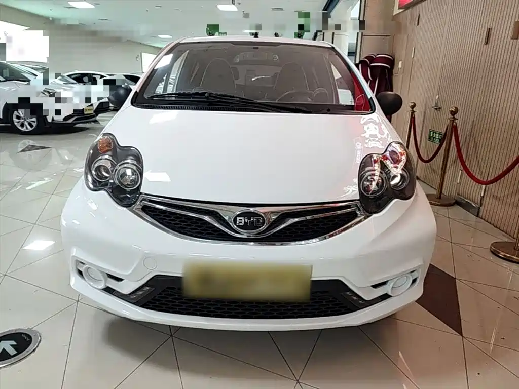 BYD F0 2015 1.0L AMT Xuan Cool Edition фото 3