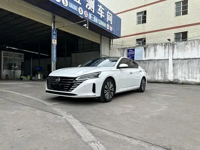 NISSAN TEANA