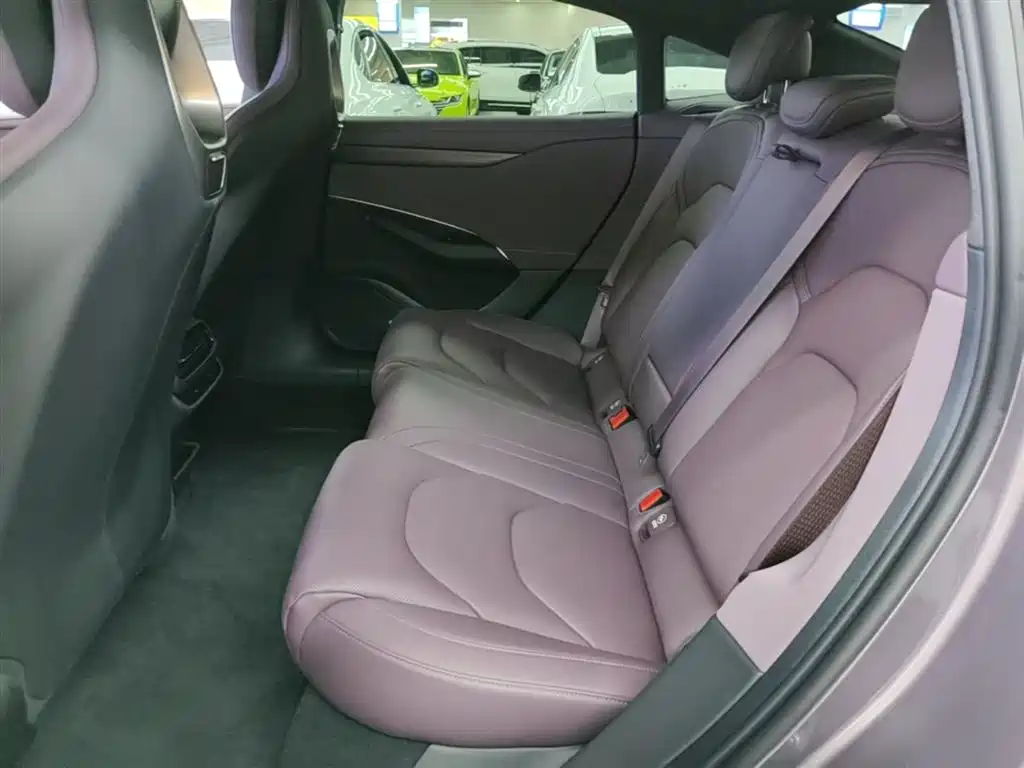 Xiaomi Auto Xiaomi SU7 2024 RWD Standard Founder's Edition фото 17