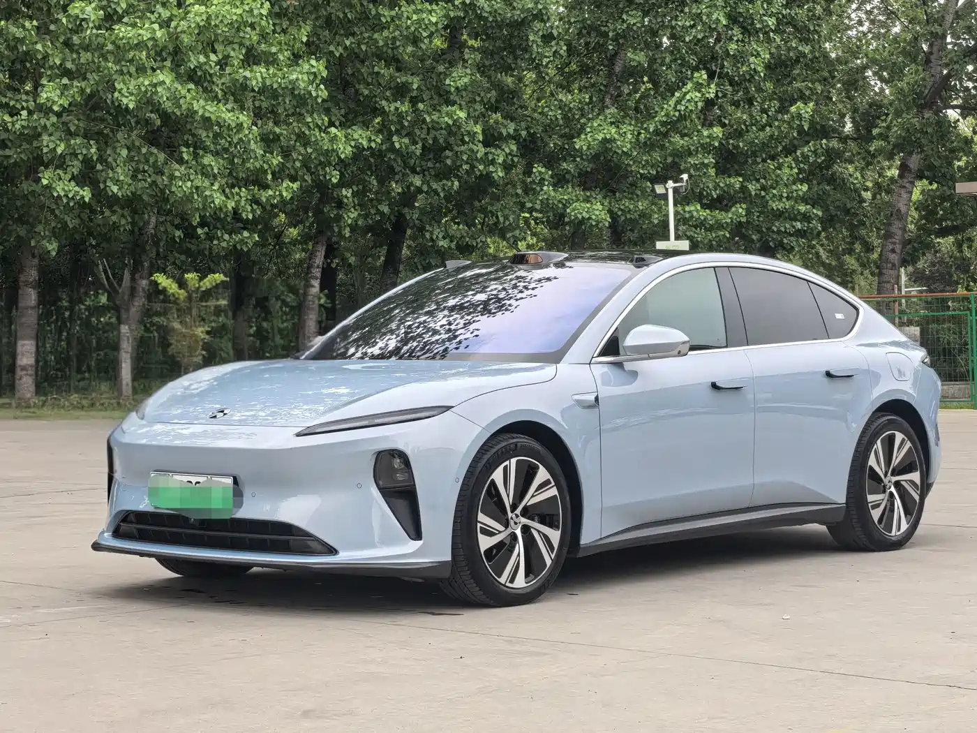 NIO NIO ET5