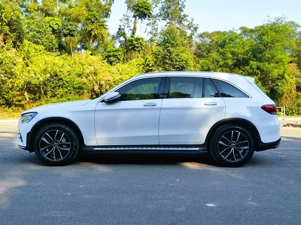 Mercedes-Benz GLC 2021 GLC 260 L 4MATIC Luxury фото 4