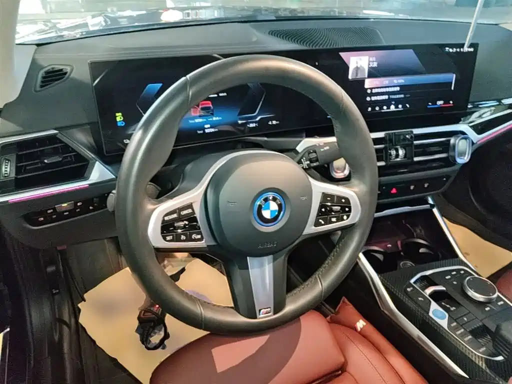 BMW i3 2024 eDrive 35 L фото 11