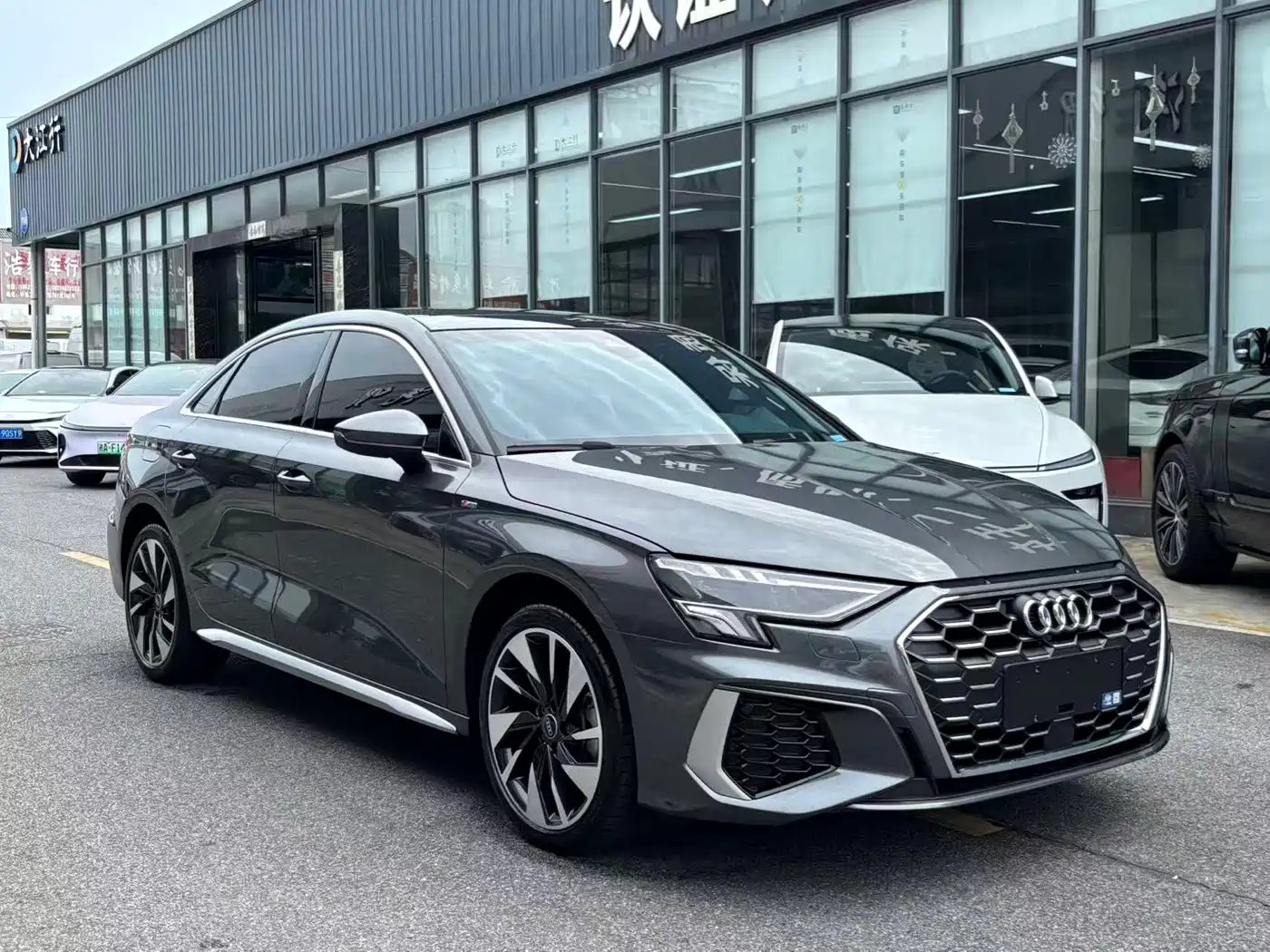 Audi A3 2023 A3L Limousine 35 TFSI Fashion Sport фото 3