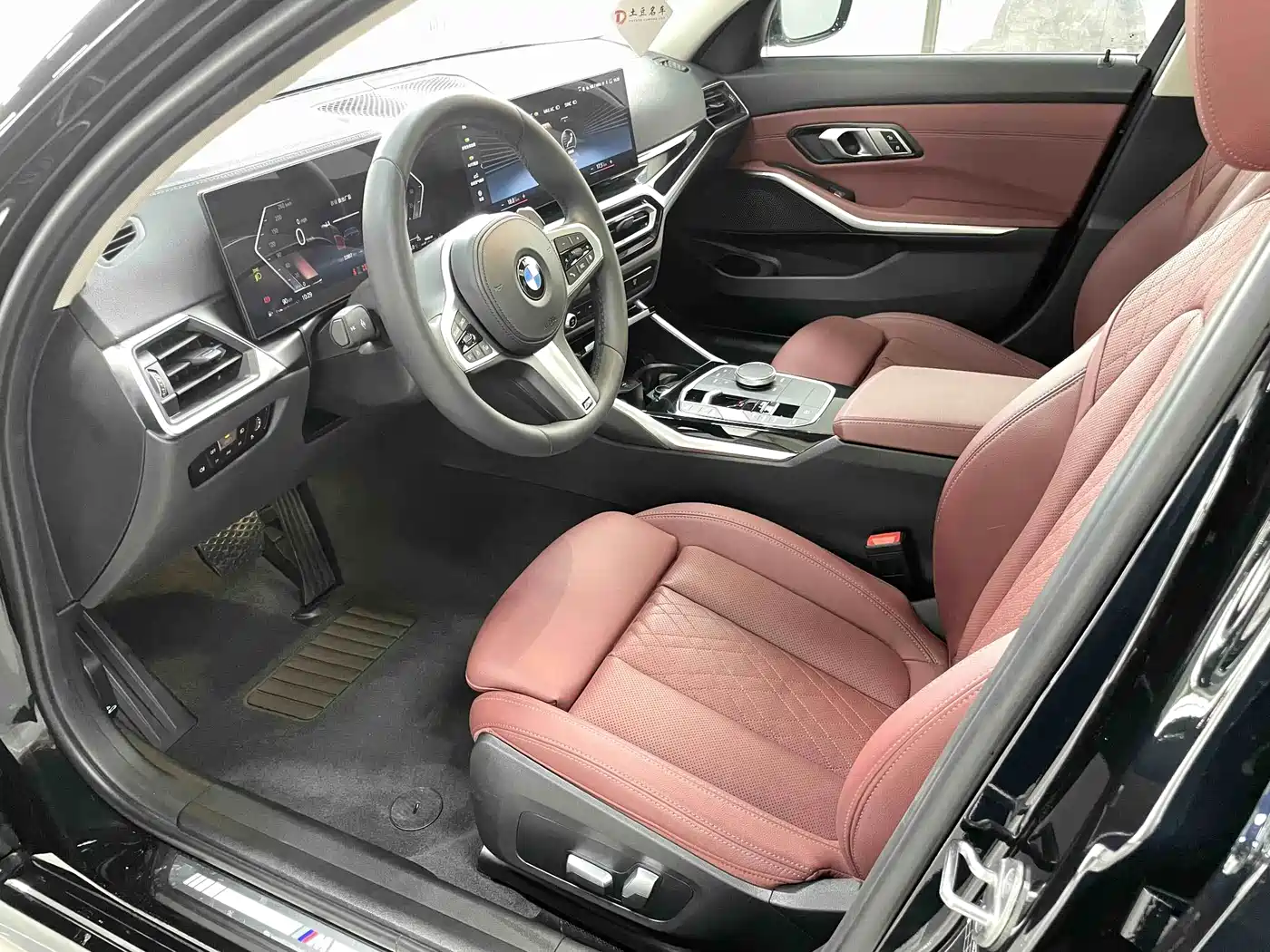 BMW 3 Series 2023 320Li M Sport Package фото 6